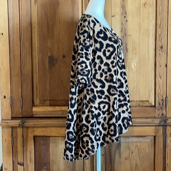 Amaryllis Tan & Black Leopard Print Knit Tunic Sz. L - Picture 4 of 10